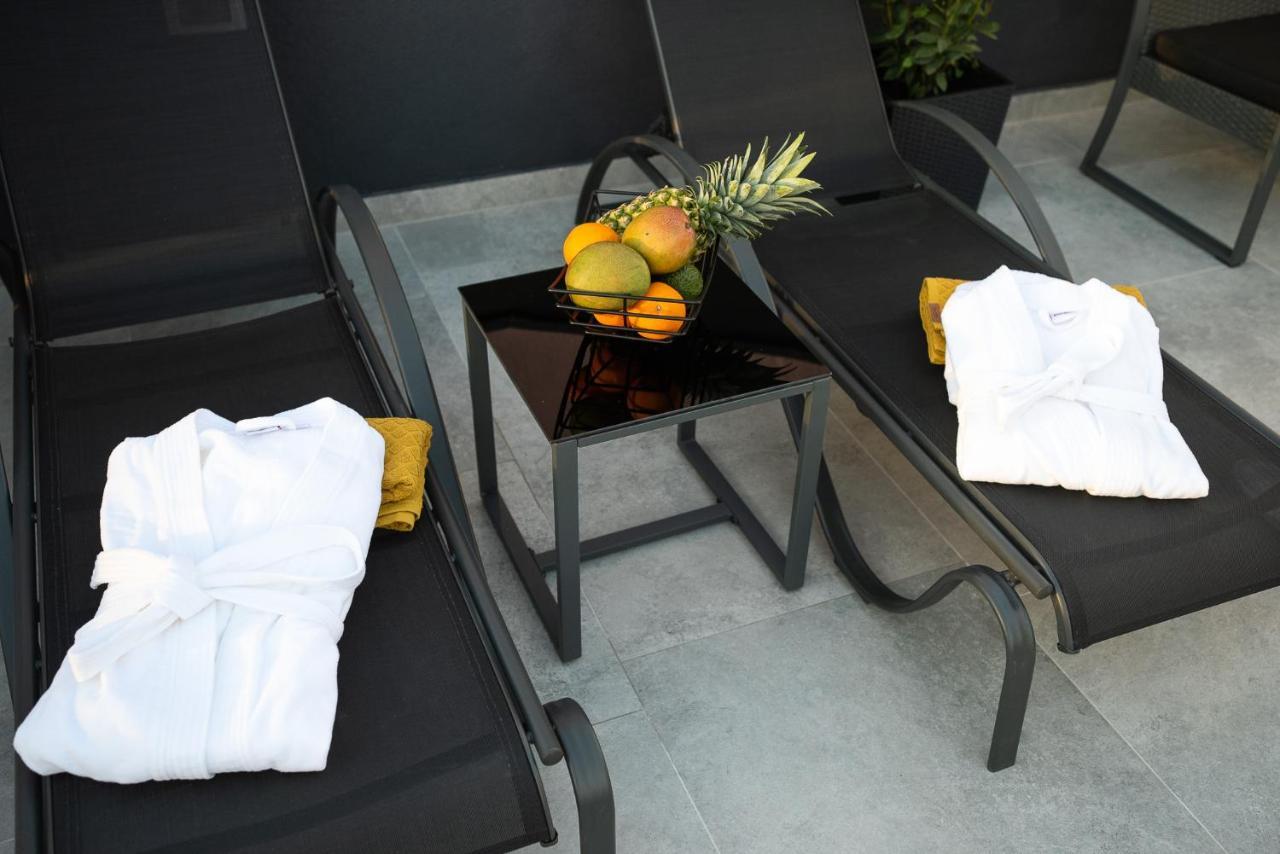 88 - Rooftop Jacuzzi & Terrace Apartmán *